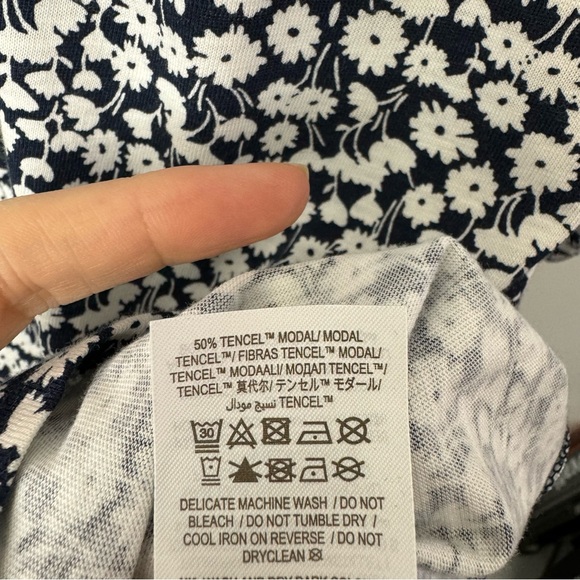 NWT Boden Button Front Jersey Mini Dress Floral French Navy Tulip Spring Size 4P - Picture 12 of 13